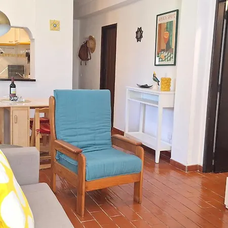 Chill By The Sea- Apartman