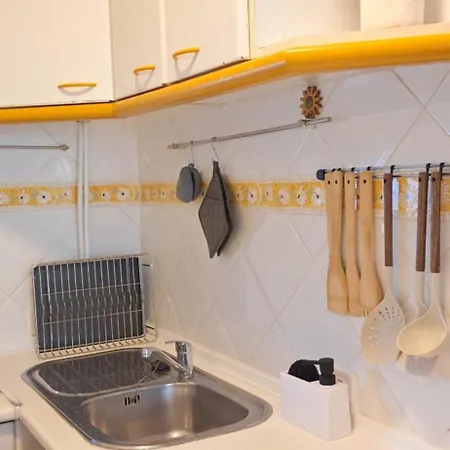 Chill By The Sea- Апартаменти *