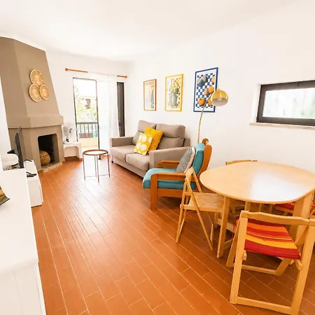 Chill By The Sea- Apartman